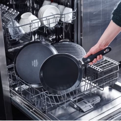 GreenPan Pannenkoekenpan Essentials - Zwart - ø 24 Cm - Keramische Anti-aanbaklaag -Keukengerei Korting Winkel 28657464abfd1bb6ae5e9eb35e512a20fba20436 GP ESS BA Bd DWS Lifestyle a 1