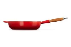 Le Creuset Hapjespan Signature - Kersenrood - ø 28 Cm / 3.6 Liter- Geëmailleerde Anti-aanbaklaag -Keukengerei Korting Winkel LC 20210721 HL PS FS 20259280600422 003