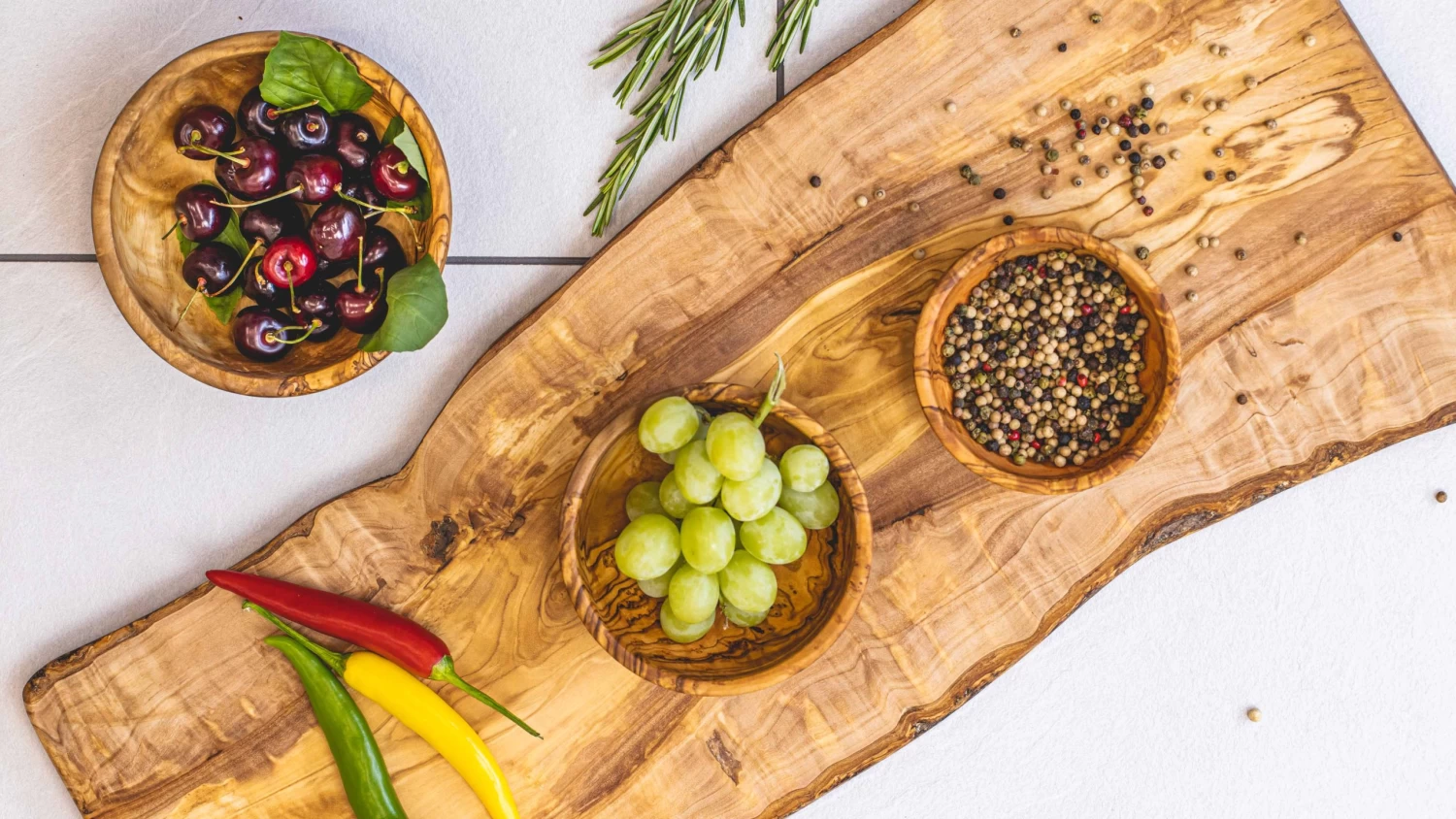 Jay Hill Serveerplank Tunea - Olijfhout - Schors XL 64 - 72 Cm 8 Jay Hill Serveerplank Tunea - Olijfhout - Schors XL 64 - 72 Cm - Afbeelding 6