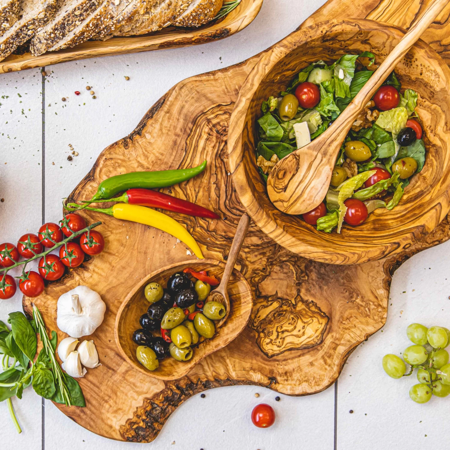 Jay Hill Serveerplank Tunea - Olijfhout - Schors XL 64 - 72 Cm 5 Jay Hill Serveerplank Tunea - Olijfhout - Schors XL 64 - 72 Cm - Afbeelding 3