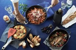 Le Creuset Sauteerpan Les Forgées TNS - ø 26 Cm / 2.7 Liter - Standaard Anti-aanbaklaag -Keukengerei Korting Winkel le creuset sauteerpan 26cm sfeer pannen